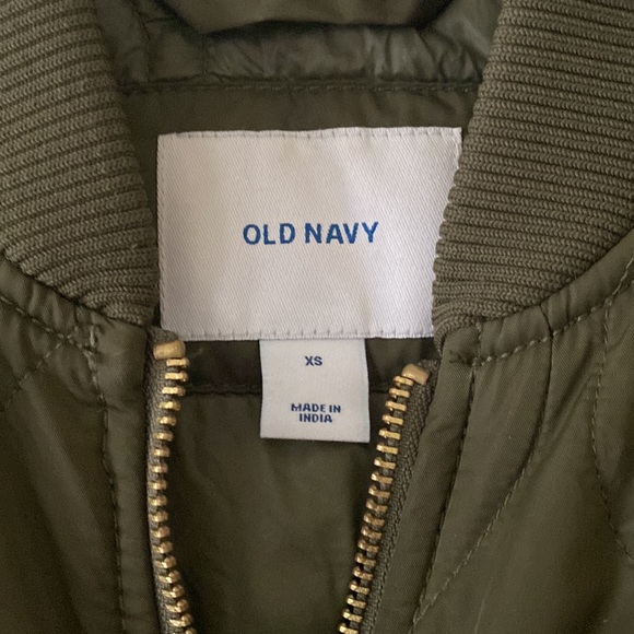 Old Navy | Quilted Bomber Jacket - Picture 4 of 5